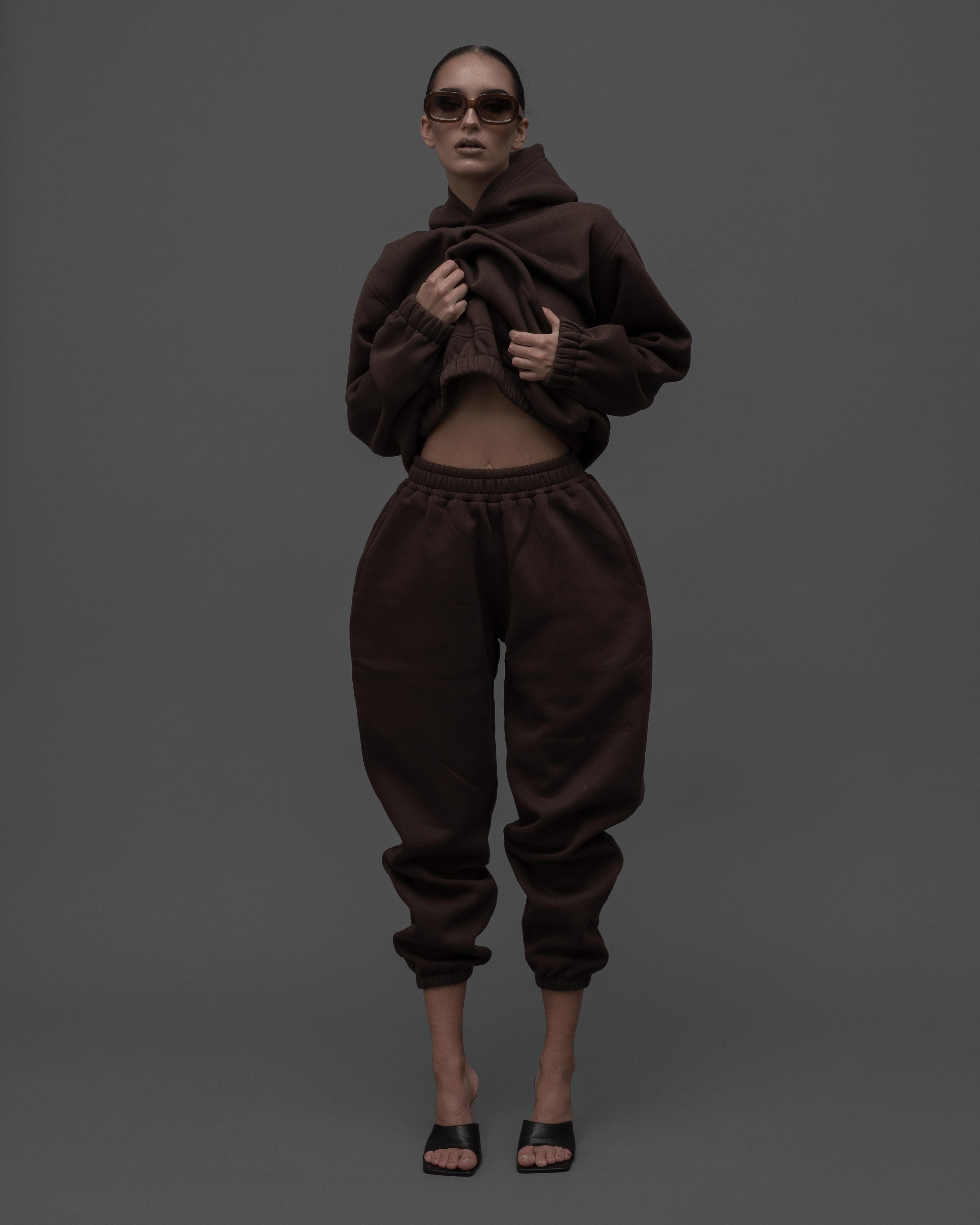BROWN JOGGERS
