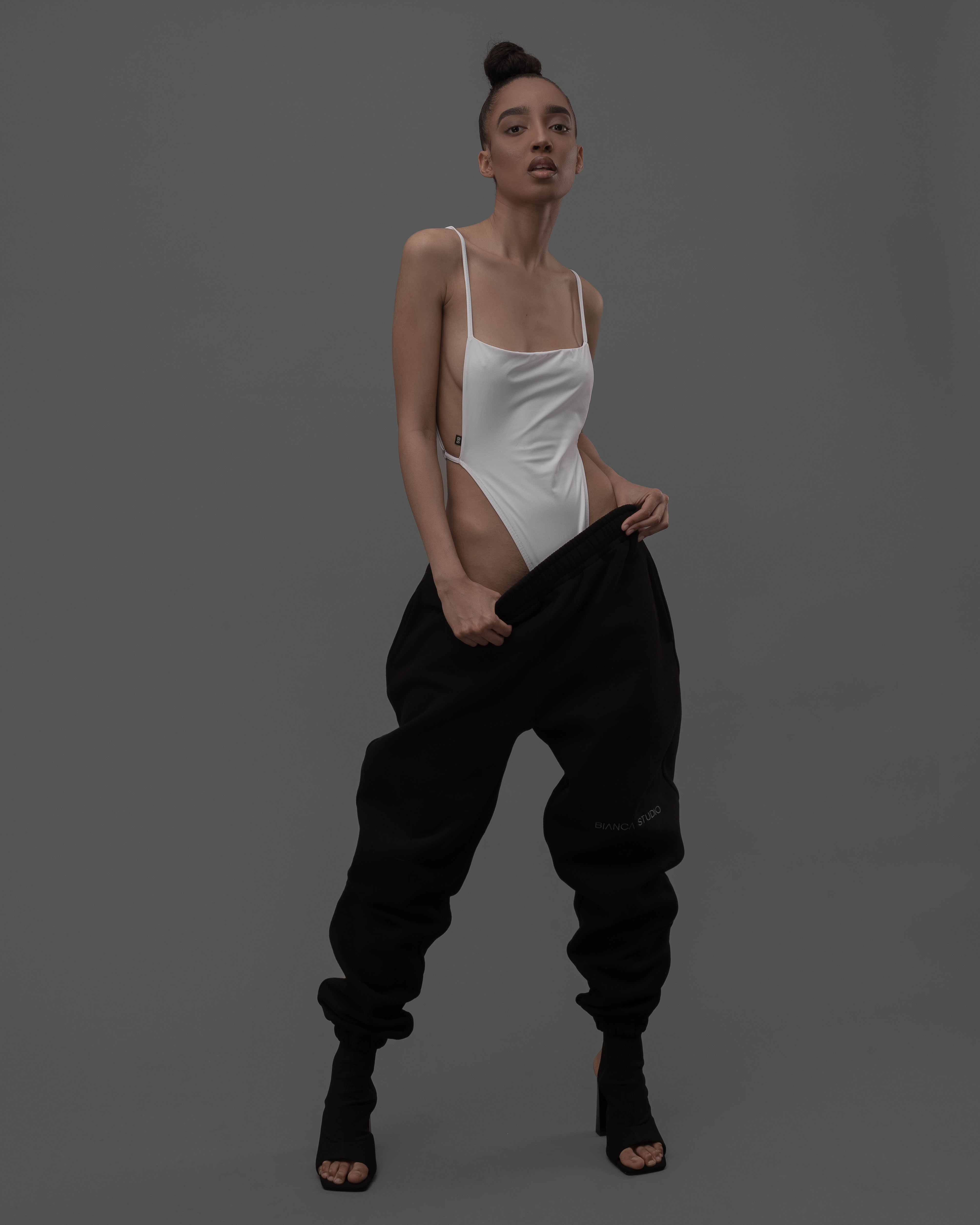 BLACK JOGGERS 
